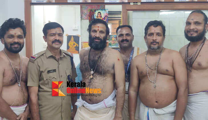 Not a celebration, but an offering; Melshanthi Prasad Namboothiri celebrates his birthday at Sabarimala