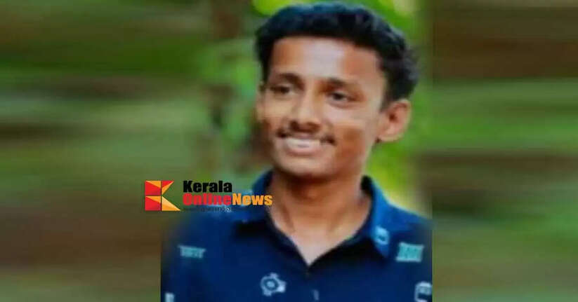 An employee of the Sky Palace Bar Hotel in Kannur Thavakkara found dead in a remote location