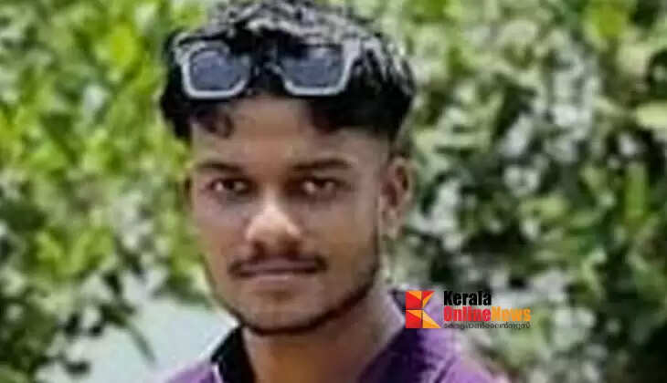 A young man collapsed and died while playing cricket in Thaliparam.