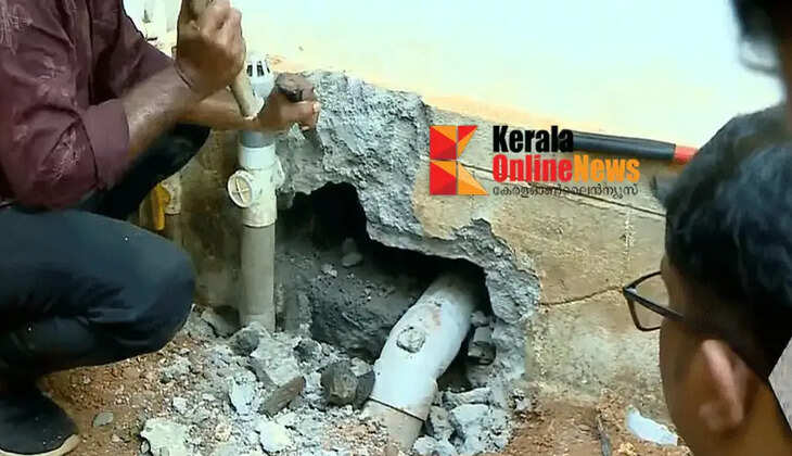 Continuous presence of snakes; Part of the floor of the house of Aljo, who died of a snakebite in Thrissur, is being dismantled and inspected