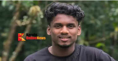 Bike hits electricity post in Kasaragod: Auto driver dies tragically