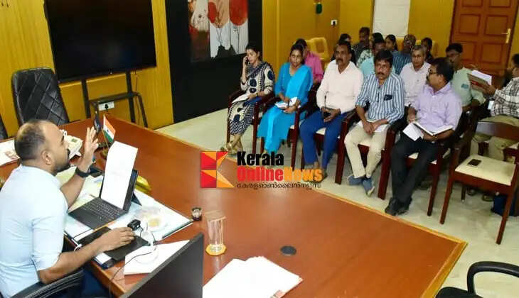 Mananthavady-Boys Town-Airport Road: Land acquisition work to be expedited.