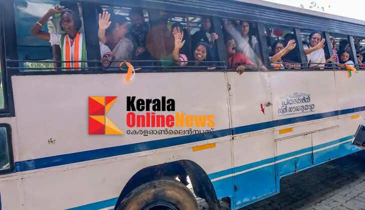 Priyadarshini free ride; Employees warn of danger as crowds gather