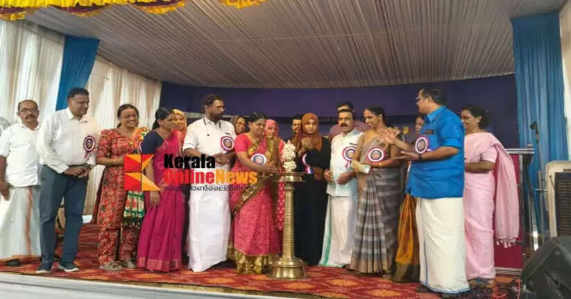 Kudumbashree Kalotsavam begins at Muthedam Higher Secondary School, spreading the colorful wings of art