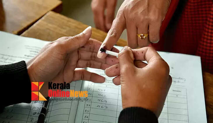 Election officer instructs not to open any room until counting of votes is completed