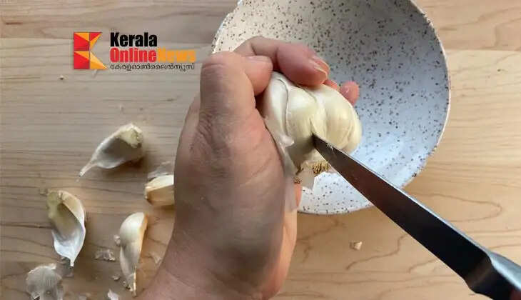 Peeling garlic