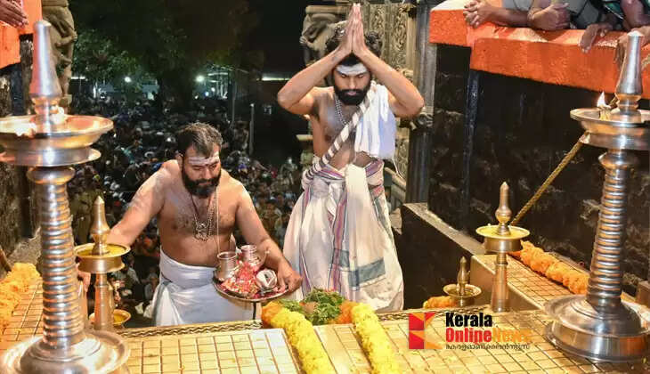 Padi Pooja at the 18th step of the Sannidhanam temple, offering prayers to devotees