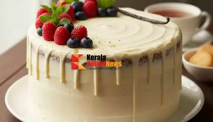 Simple vanilla cake instead of plum cake for Christmas