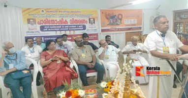 Children of Malabar Temple Employees Welfare Fund members who achieved high scores in SSLC exams at Kadampuzha Bhagavathy Temple were felicitated