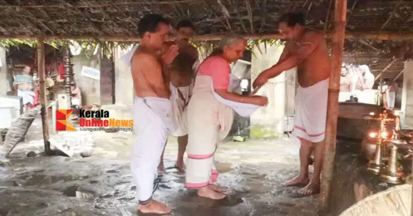 Kottiyoor Vaisakhotsavam; Thrikkur Ariyalavu held