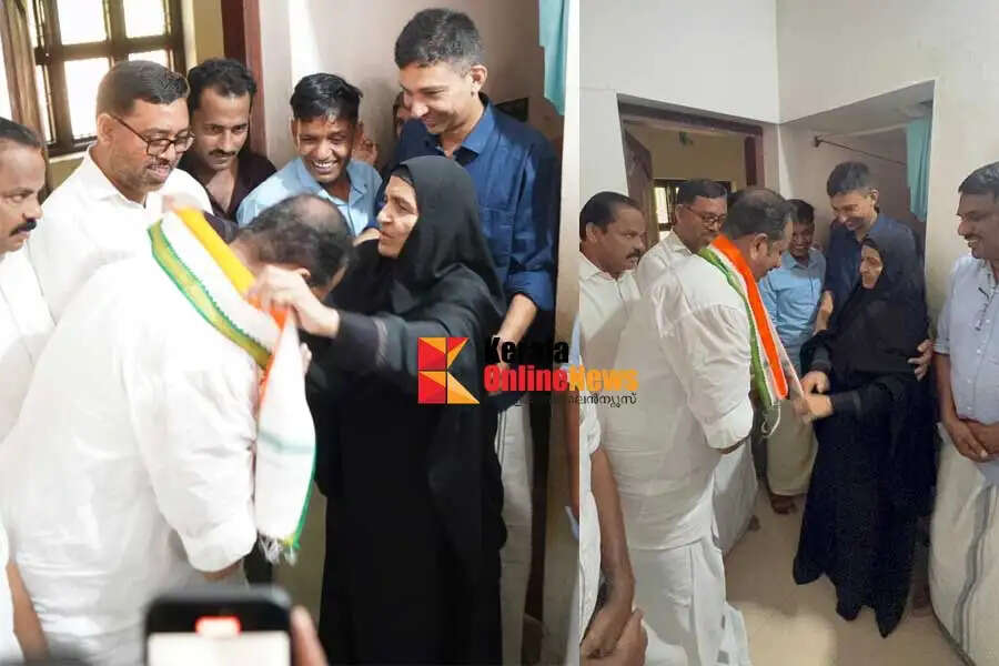 UDF candidate Adv. Rajeevan Kappacheri started his campaign in Kallyassery, strengthening the immortal memories of the martyrs