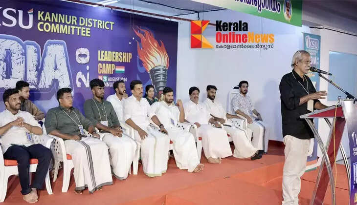 Students should raise their voices when cultural Kerala bows  Kalpatta Narayanan