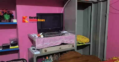 Robbers disguised as police officers steal jewelry and cash