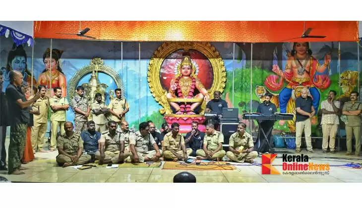 The forest guards turned the sanctum sanctorum into a devotional center; the audience was filled with music by the officials.