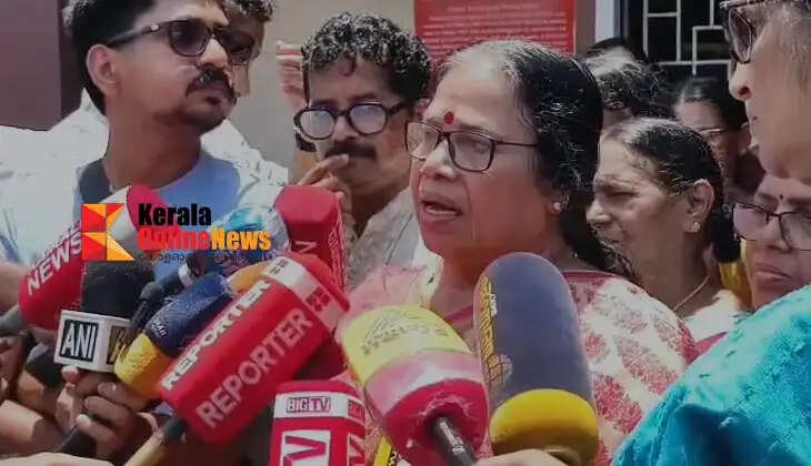 Fake news against her: P.K. Sreemathi to proceed with legal action.