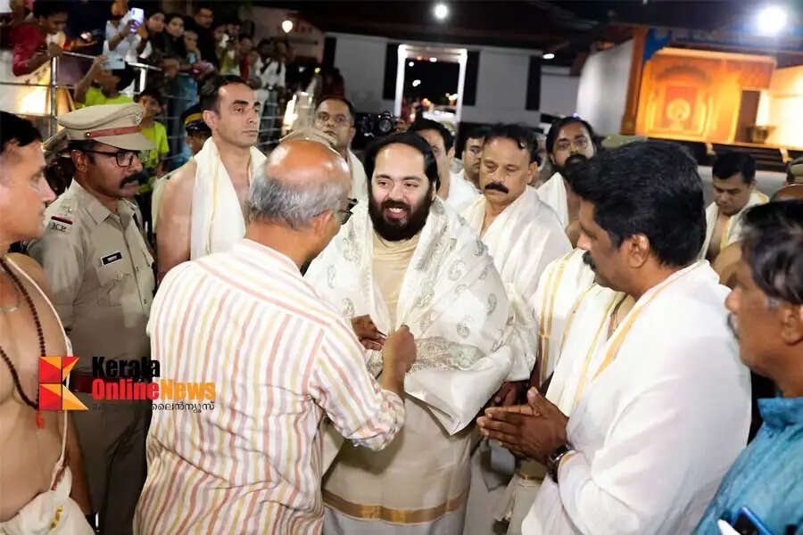 Anand Ambani visited the Rajarajeshwara temple to seek blessings of Lord Rajarajeshwara