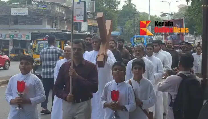 The Stations of the Cross were held in Kannur city on Good Friday