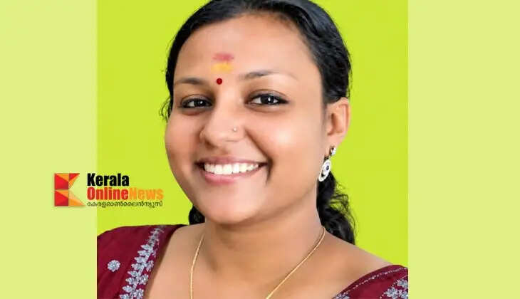A young woman died in Kannur while undergoing treatment for burn injuries sustained inside her home.