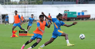The battle for the top spot in the Super League Kerala will be held tomorrow in Kannur: Kannur Warriors will clash with Thrissur Magic FC at home ground.