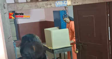 Theodosius Marthoma, the president of the Marthoma Church, casts his vote for the Metropolitan in Thiruvalla.