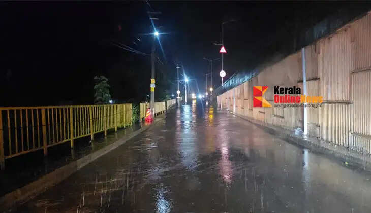 Severe waterlogging at the Kuttikol underpass in Taliparamba; allegations of construction flaws; commuters face hardship.2