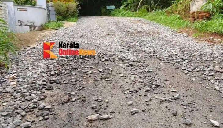 Adoor Library&ndash;Anganwadi Road in Dangerous Condition; Muslim League Demands Halt to Unscientific Concrete Work