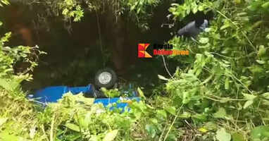 Goods auto falls into well in Malappuram, causes accident