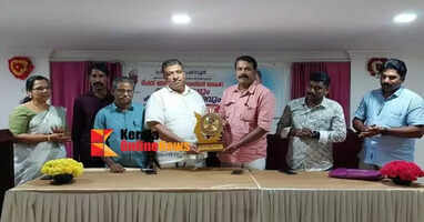Peravoor Press Forum bids farewell to Nishad Manathana