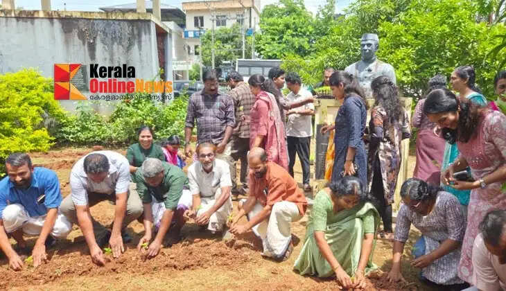  KANHANGADCHENDUMALLI 