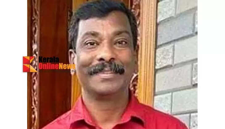 A native of Keerpally died in a bike collision in Chavasseri; The passenger was seriously injured