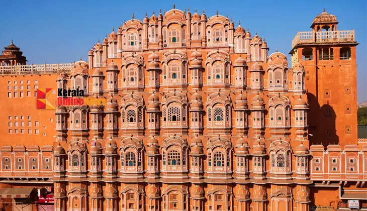 Deserts and royal palaces; beautiful places in Rajasthan that are a must-visit.