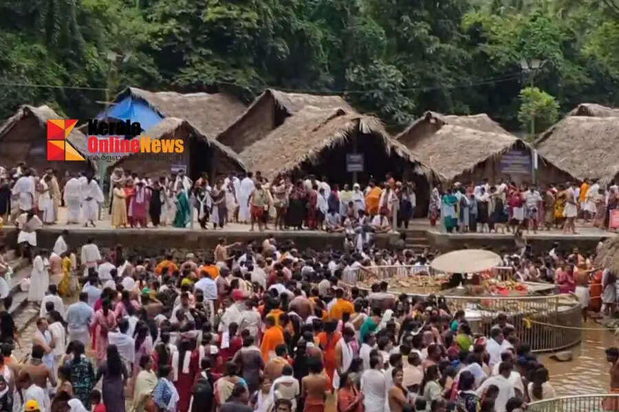 Kottiyoor-Vaishakha-Mahotsavam-Huge-crowd-in-Kottiyoor-Huge-traffic-jam-in-the-hilly-areas.jpg