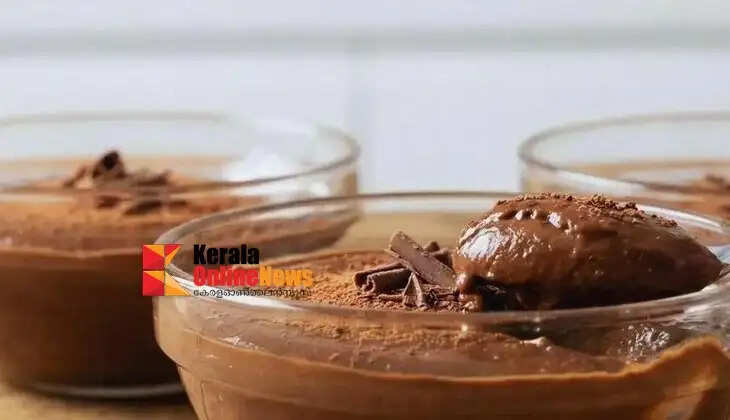You can make a melt-in-the-mouth chocolate pudding using ingredients available at home!