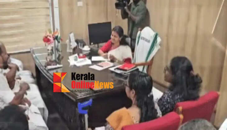 108 ambulance employees withdraw indefinite strike; decision taken in discussion with Labour Minister Bindu Krishna
