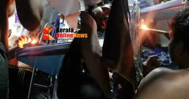 Sabarimala pilgrims burn camphor and offer prayers in violation of safety instructions on train