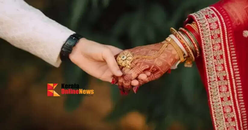 Don't ask to hold or kiss, no pre-wedding photoshoot, bride must wear saree'; Groom's 'demand list' goes viral on social media