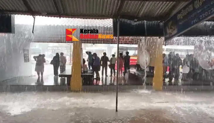 Passengers have to bathe in the rain at the bus waiting center built on the Taliparamba Highway at a cost of lakhs