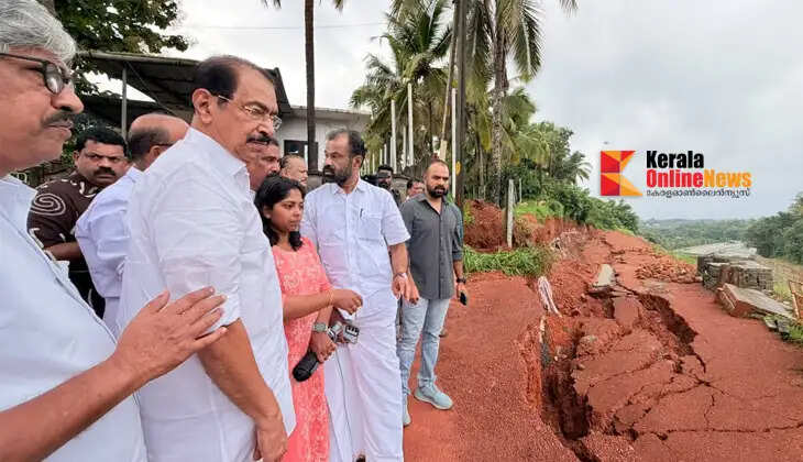 A retaining wall constructed as part of National Highway 66 has collapsed at Elayavoor in Kannur.