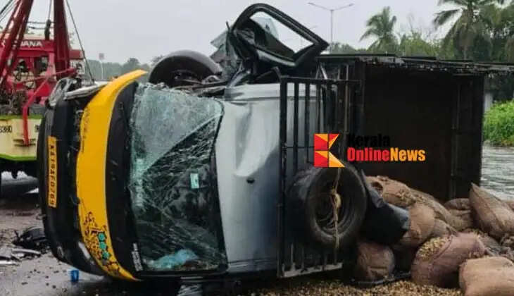 Driver injured after mini pickup van overturns near Natal O.K. UP School