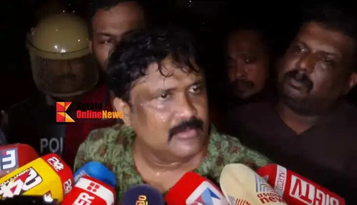 If the plan is to attack SFI on the streets during the honeymoon period, won't Chennithala and Satheesan have to pay a heavy price? AA Rahim