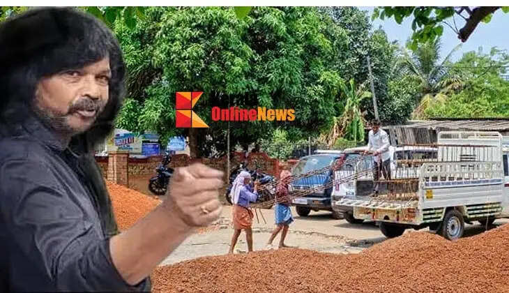 The authorities have withdrawn from the project to build an auditorium in the parking lot of Kannur Town Square: Artist Sasikala's fight has been successful.