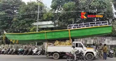 An undocumented pickup truck crossed the border with a boat larger than a car; Thrissur RTO seized it