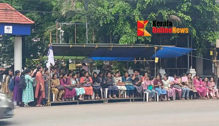 Kannur private hospital nurses' strike intensifies; protest camp shifted to hospital compound