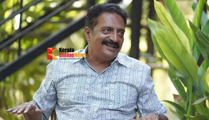 'Fascist rule in the country is nearing its end; the youth must become politically conscious': Prakash Raj