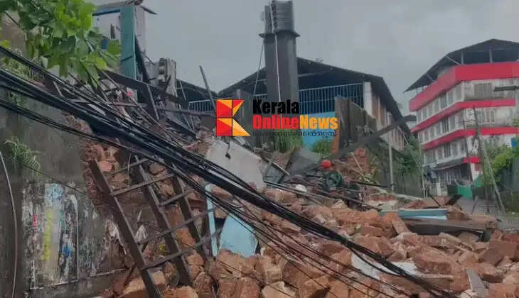 Wall and building collapse in Kannur Talappil: Shocking CCTV footage found