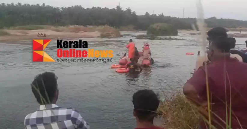 Four people died in Bharathapuzha