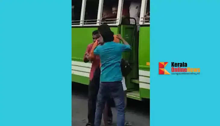 A private bus conductor has been arrested for punching a passenger who questioned the competitive racing and altercation between buses; a search is underway for the driver.