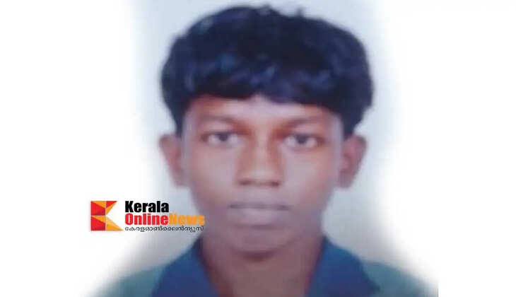Student dies after being hit by train in Kannapuram Kannur