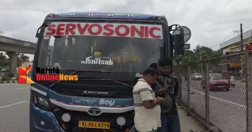 Bus breaks down, passengers returning from Bangalore stranded on highway