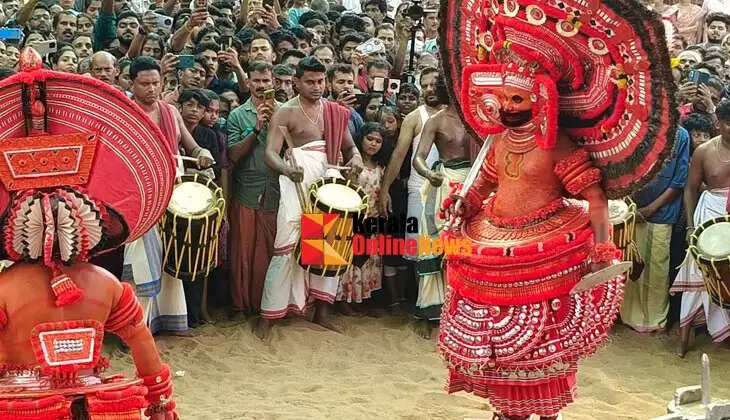 The Bali-Sugreeva battle in Andalur was played out on a grand scale, and the devotees shouted with excitement.